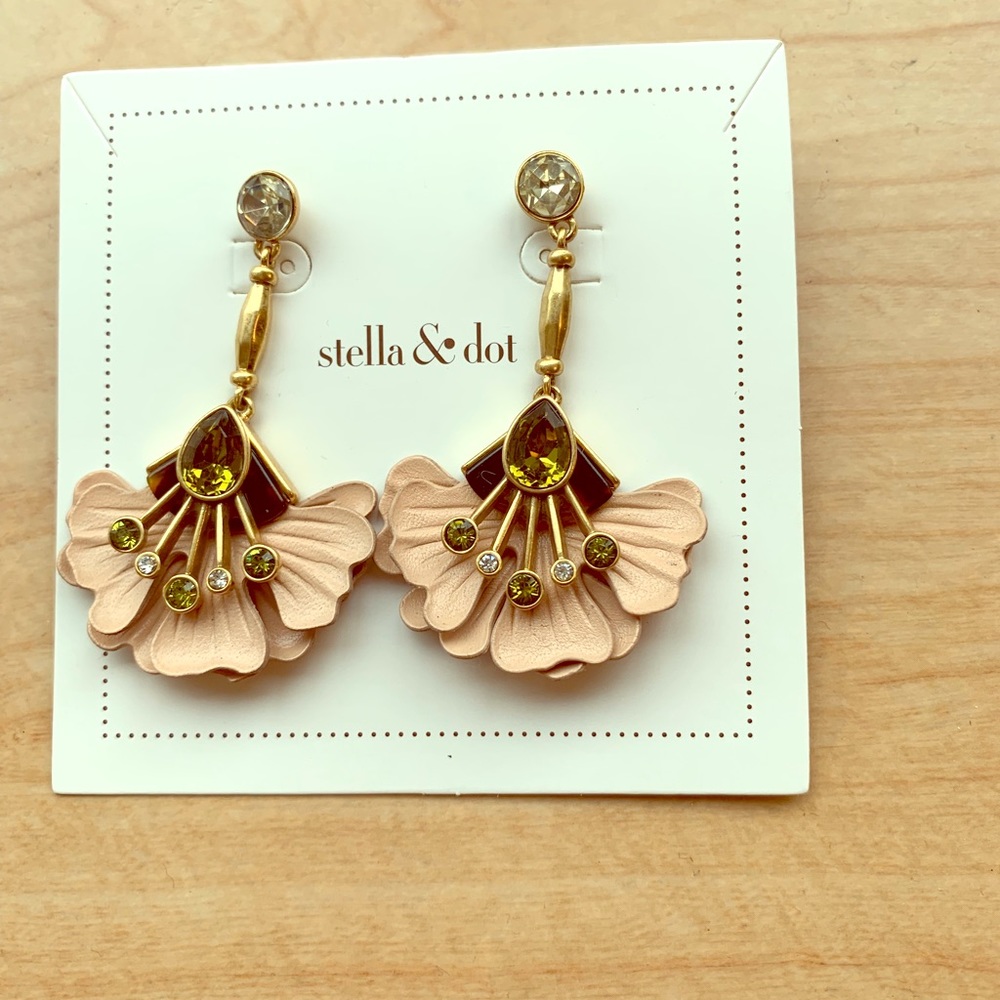 Stella & Dot Statement Piece Dangling Earrings